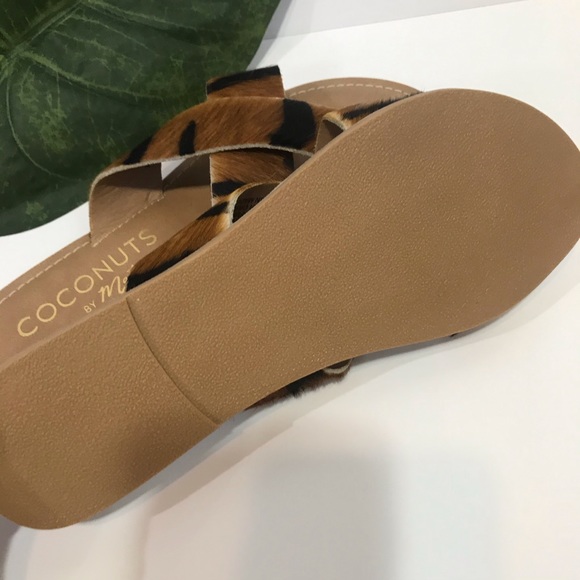 Coconuts by Matisse Shoes Newcoconuts By Matisse Leopard Slip On